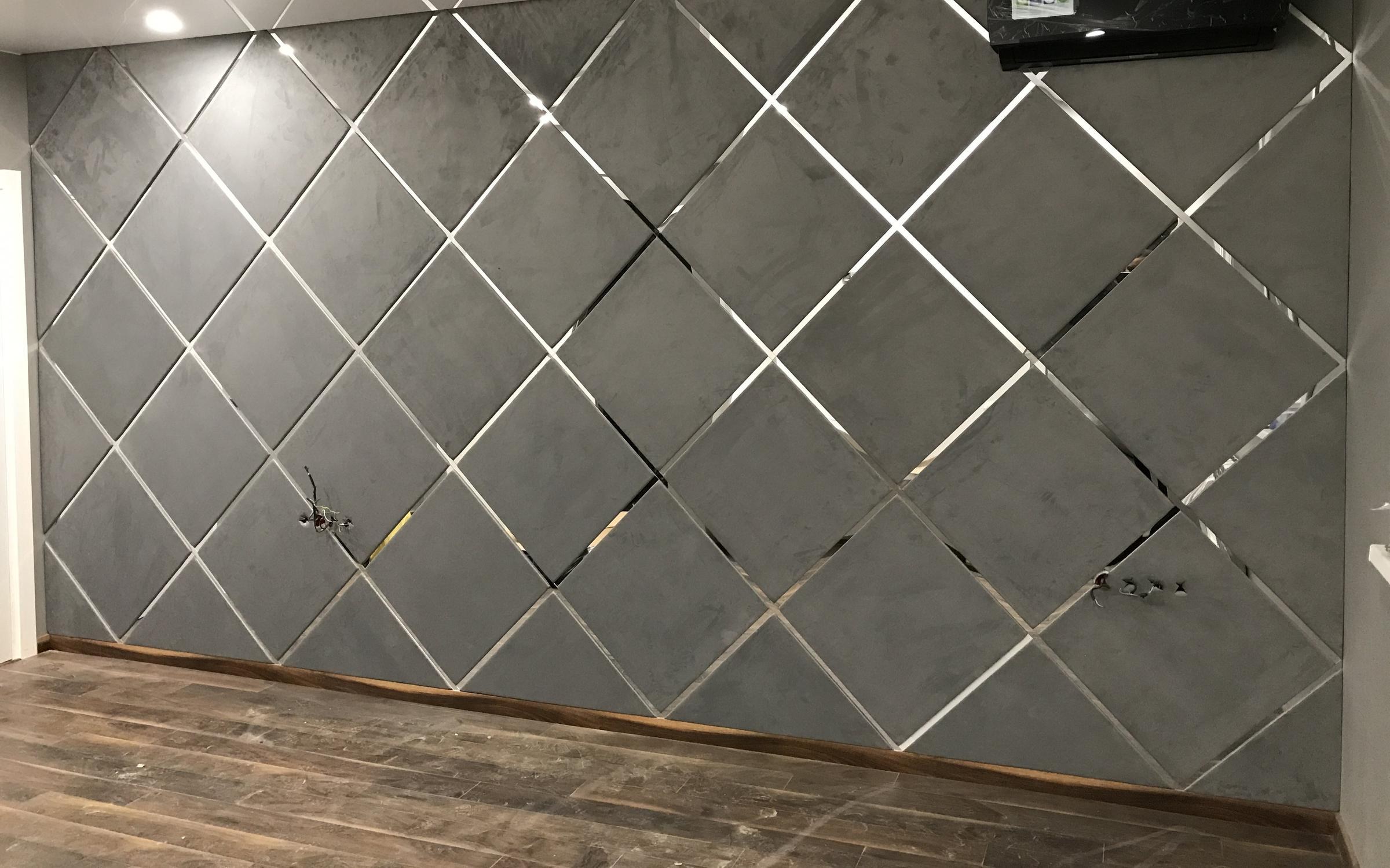 Создание стен с эффектом металлических вкраплений: сияющий декор и современные поверхности в роскошном дизайне