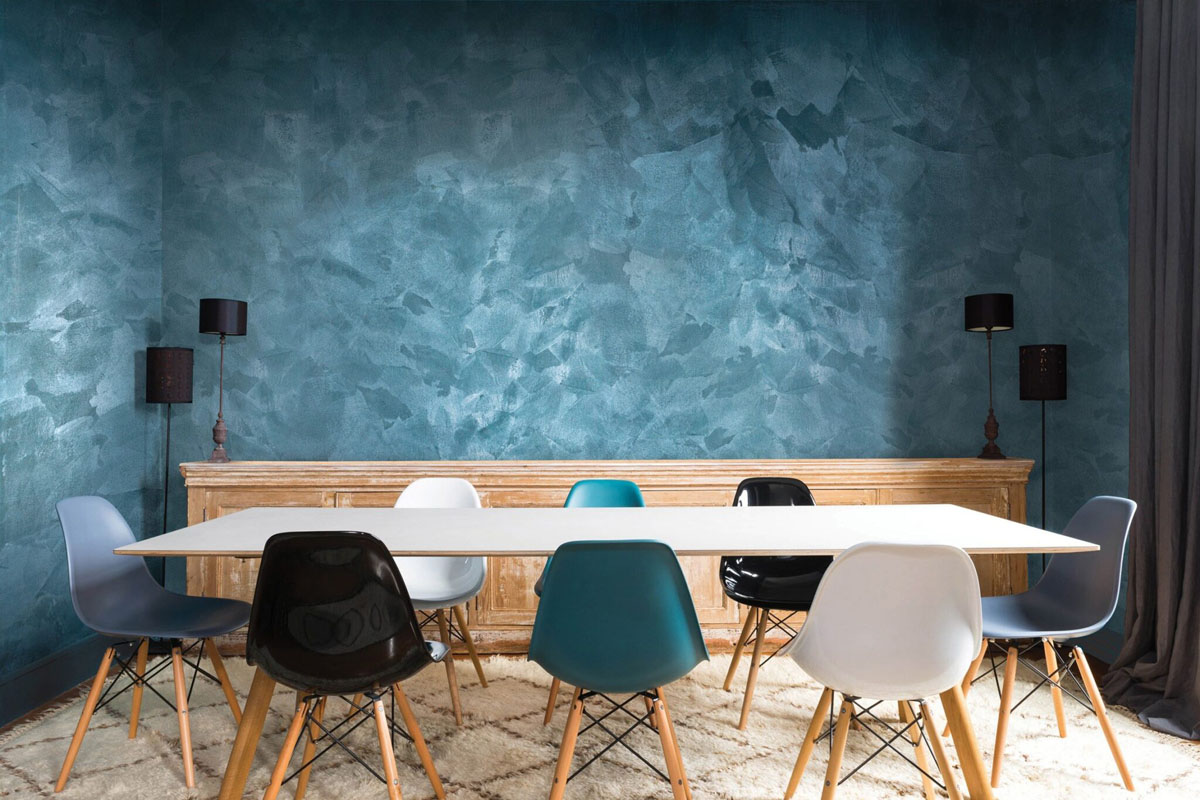 Как использовать жидкие обои для декора стен