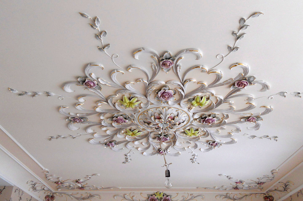 Лепнина на потолок для создания эффектного декора