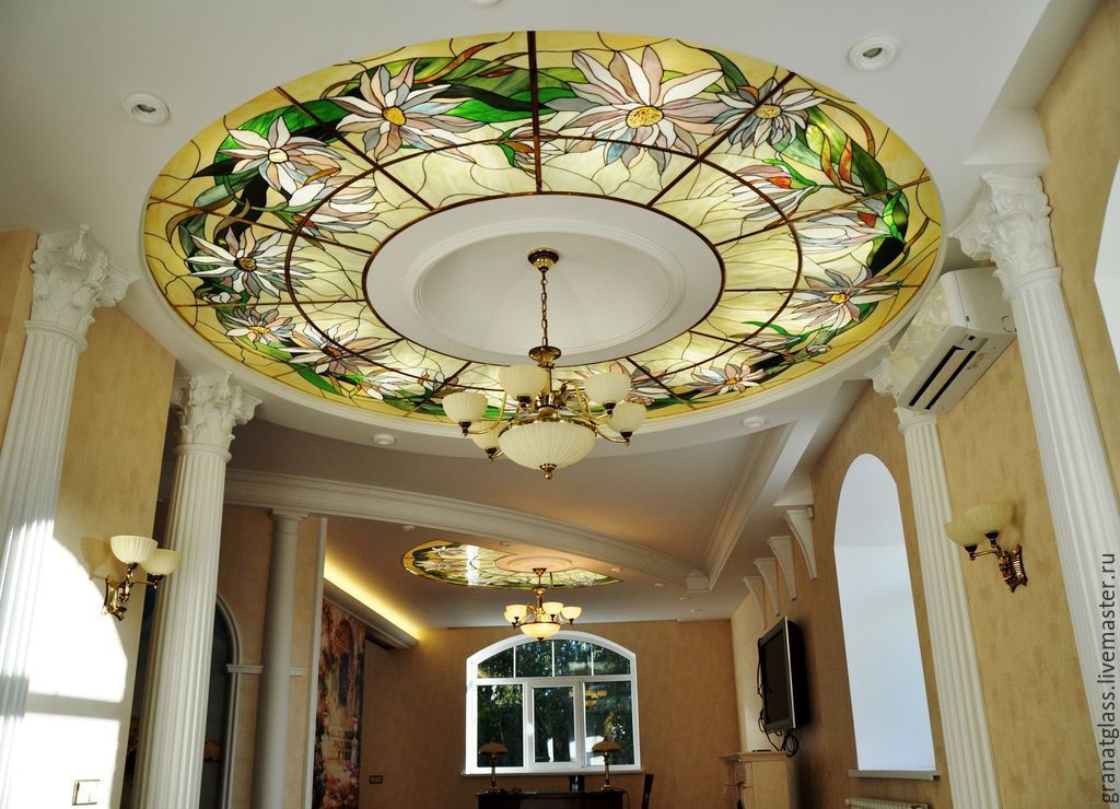 Потолочные панели из стекла для создания эффектного дизайна