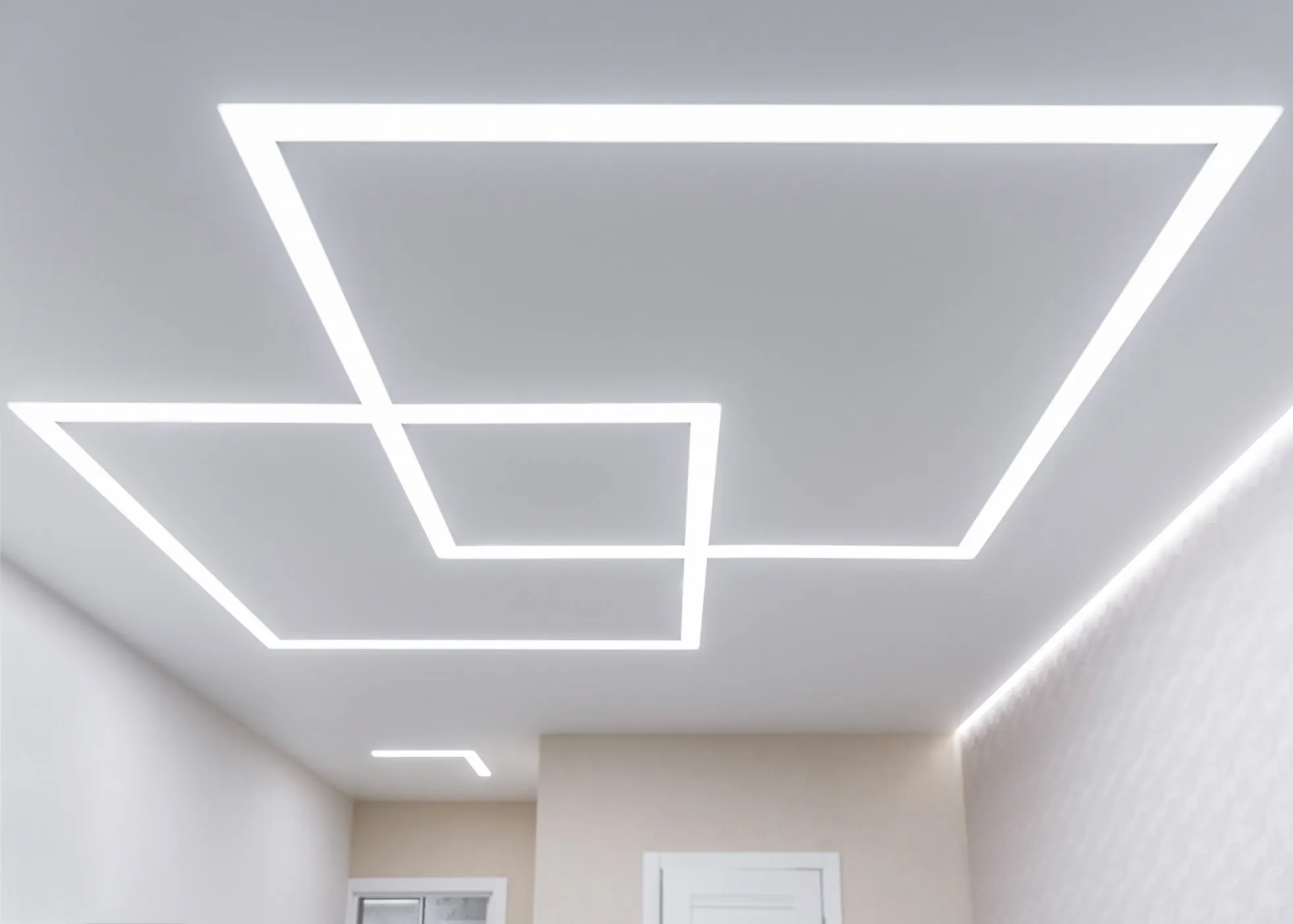 Установка натяжных потолков с эффектом парящих линий в современном интерьере