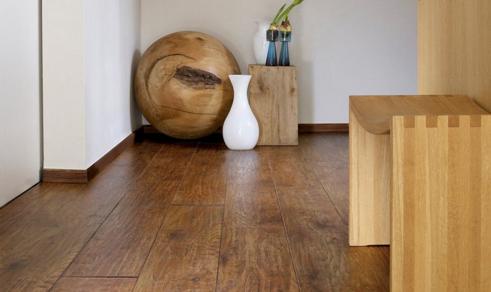 Деревянные плинтусы: классика и натуральные материалы