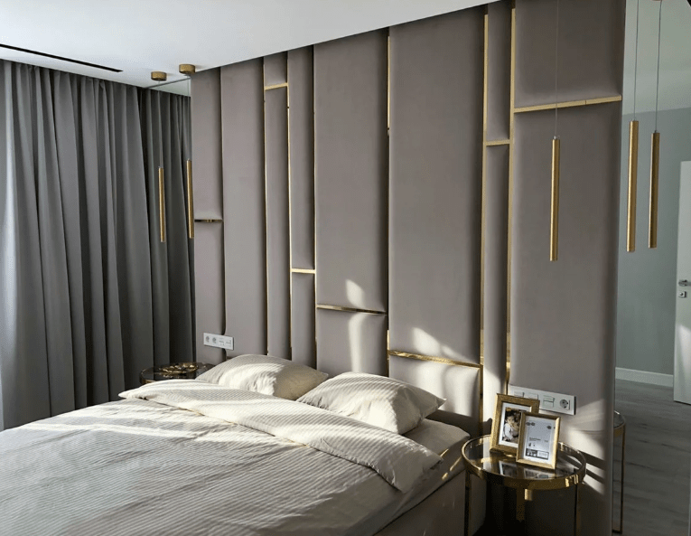 Как украсить стены текстильными панелями с вышивкой