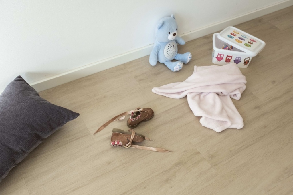 Пробковые полы для детской комнаты: плюсы и минусы