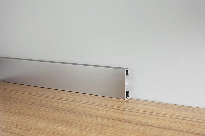 Плинтусы из алюминия для современного минималистичного интерьера