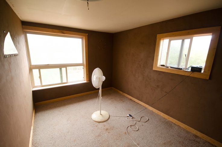 Как создать стены с глиняной штукатуркой: свойства, техника нанесения, применение