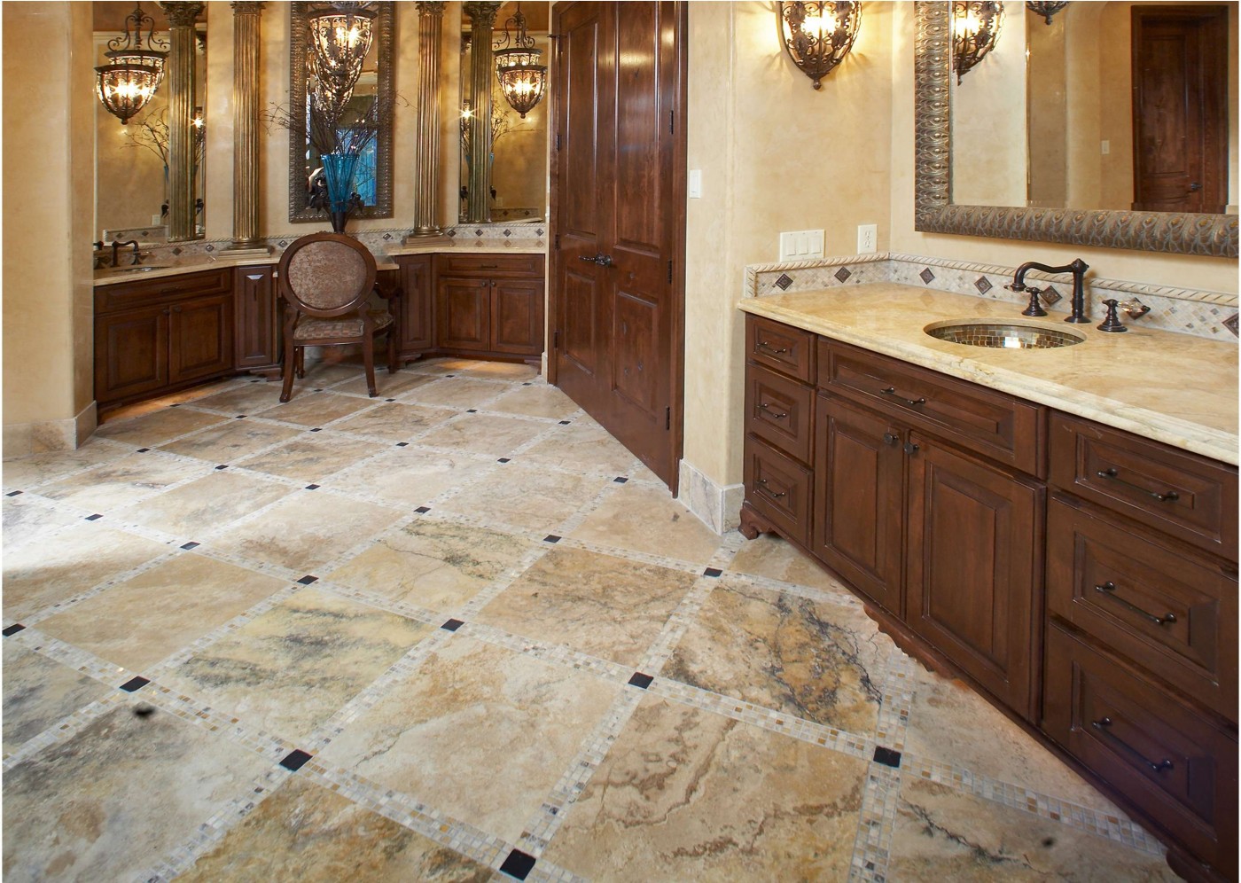 Полы из травертина для натурального интерьера