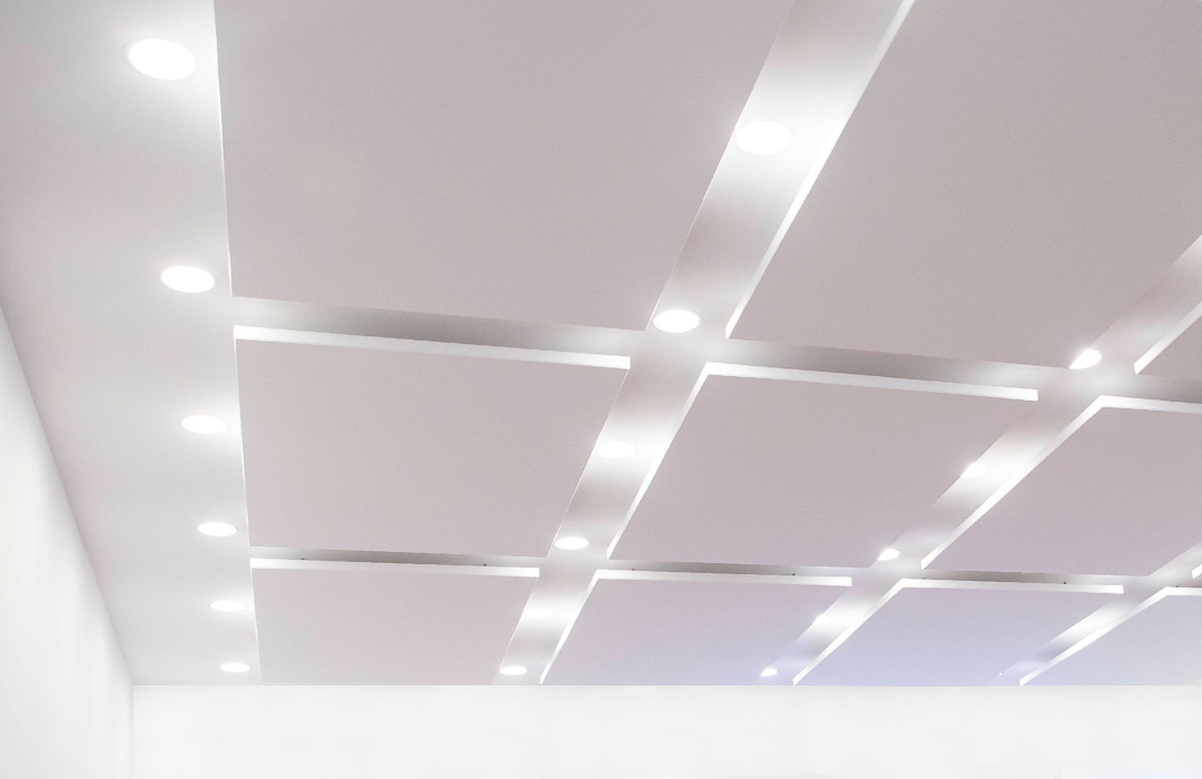 Подвесной потолок с акустическими панелями для офиса