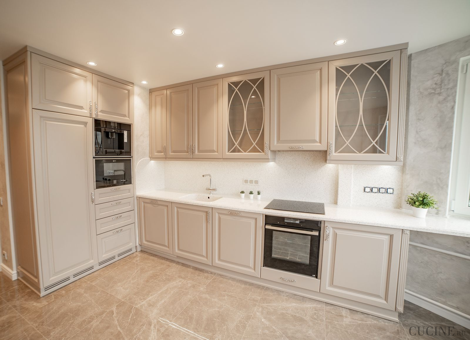 Полы из керамического гранита для кухни и прихожей