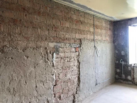 Как убрать старую штукатурку: ручной и механический способ