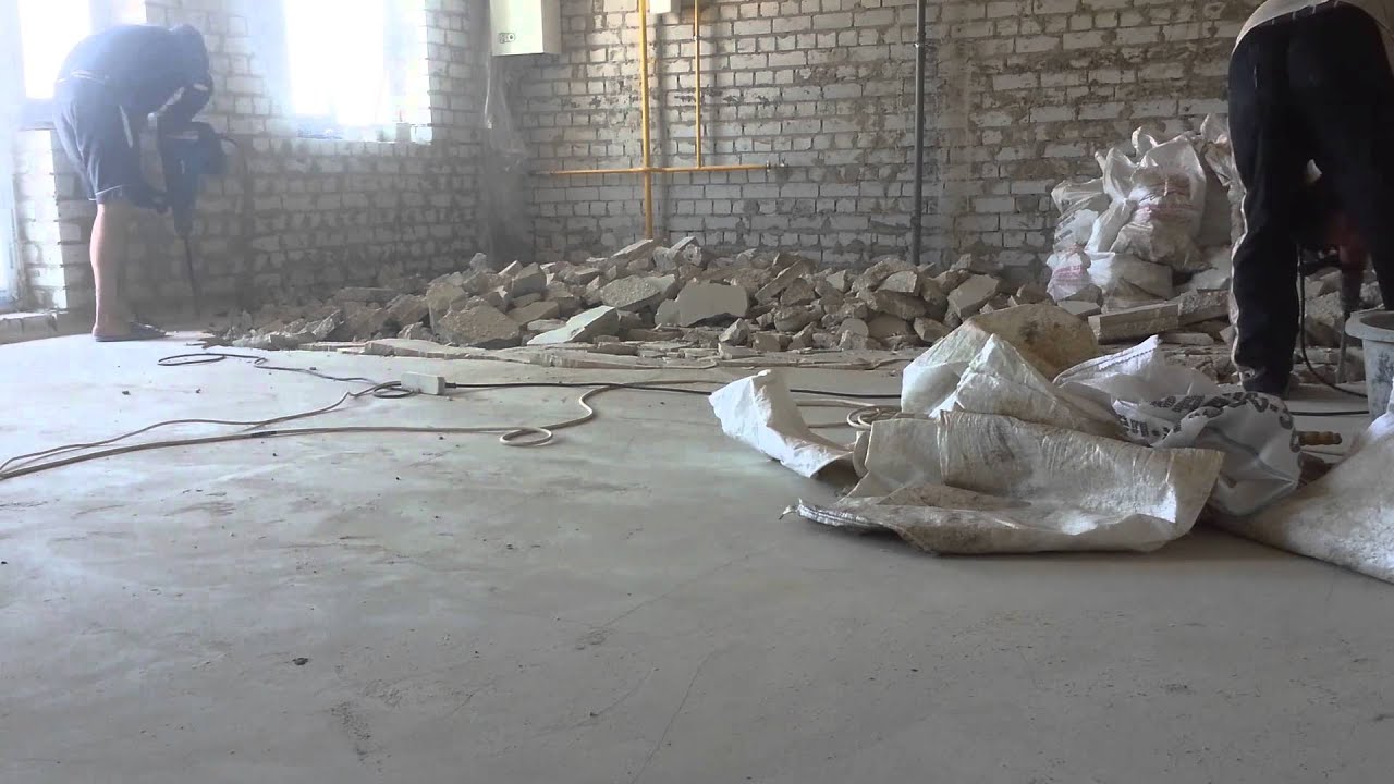 Демонтаж старой стяжки: когда и как правильно это делать