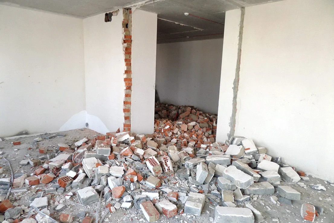 Разборка перегородок из гипсокартона: пошаговое руководство