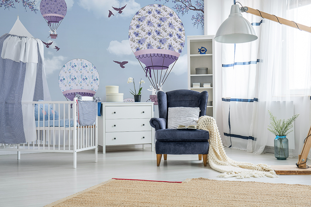 Отделка стен в детской: обои, краска или панели — что выбрать?