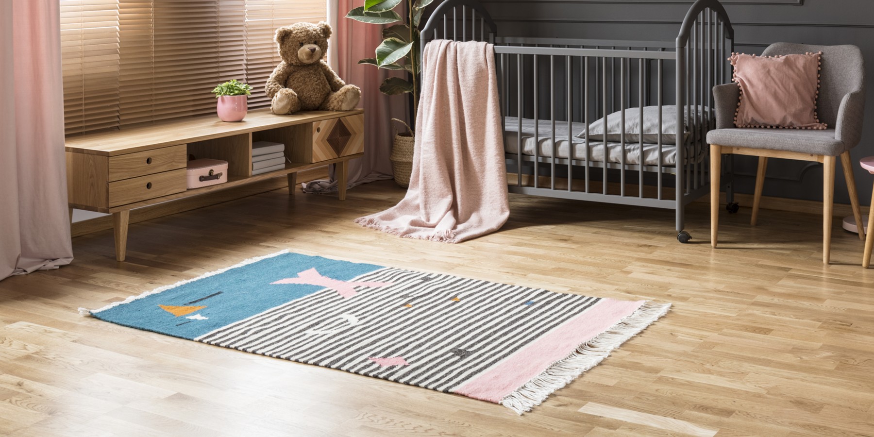 Пол в детской: тёплый, безопасный и нескользкий вариант для каждого возраста