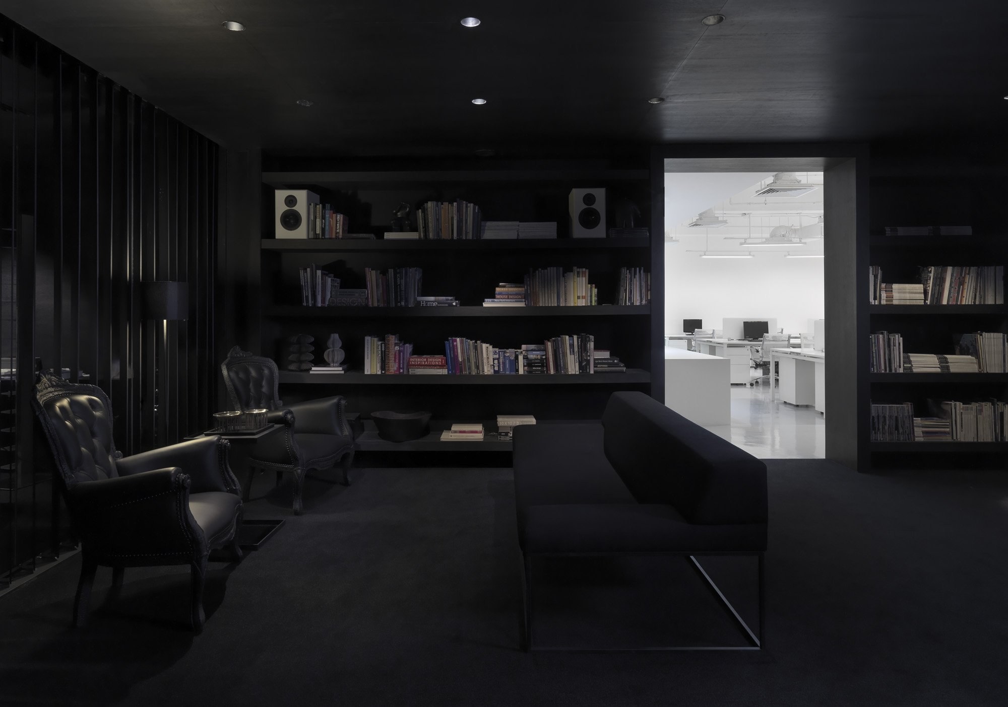 Как обустроить кабинет без окон: свет, комфорт и свежесть в любой комнате