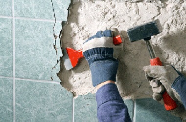 Демонтаж плитки без пыли и сколов: пошаговый разбор и советы